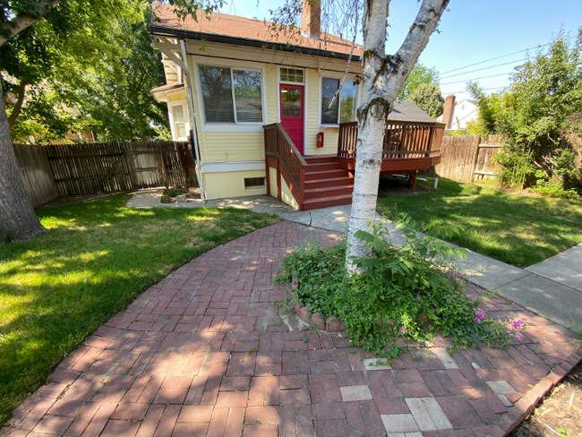 Photo - 2506 W Woodlawn Ave Apartment Unit 1