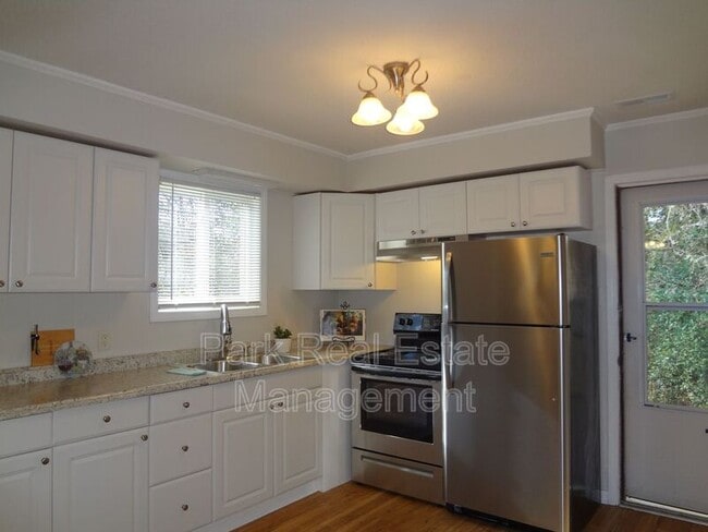 Photo - 114 Bim St