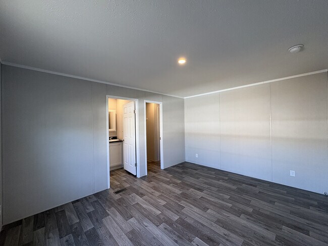 Photo - 342 Basket Branch