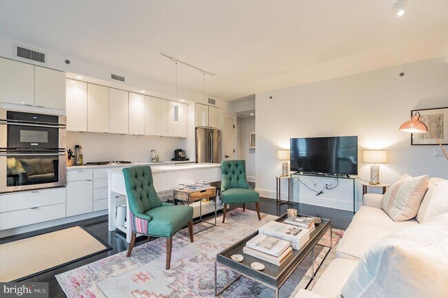 Photo - 1011 M St NW Unit 509