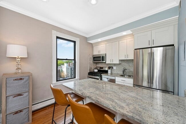 Photo - 58 Winthrop St Unit 3