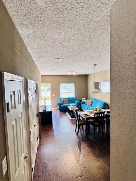 Photo - 8931 Shine Dr