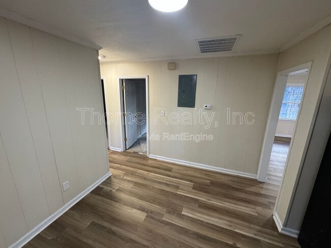 Photo - 313 Ferndale Dr