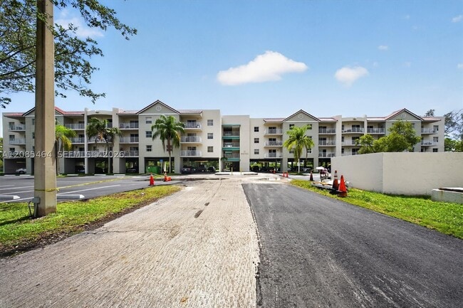Photo - 8240 SW 210th St Unit 311