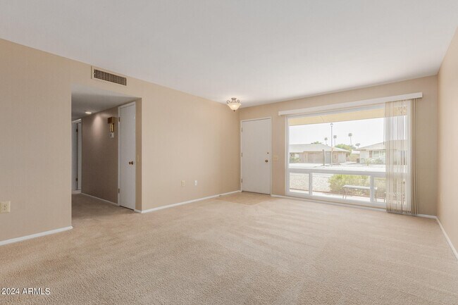 Photo - 10214 W Burns Dr