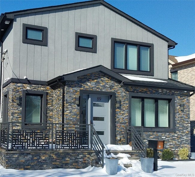 Building Photo - 89 Kenneth Pl