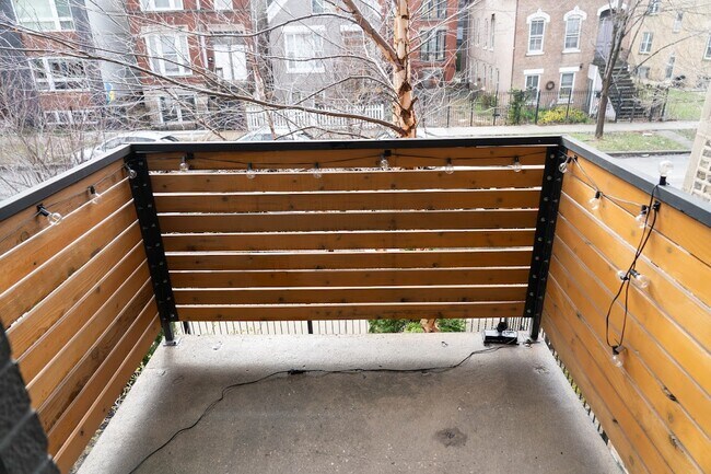 Photo - 1411 N Maplewood Ave Unit #2