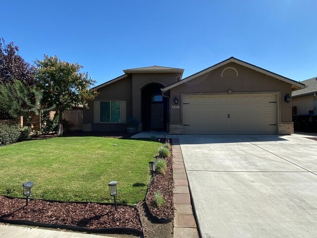 Lovely Home for rent in Visalia,Ca - Lovely Home for rent in Visalia,Ca