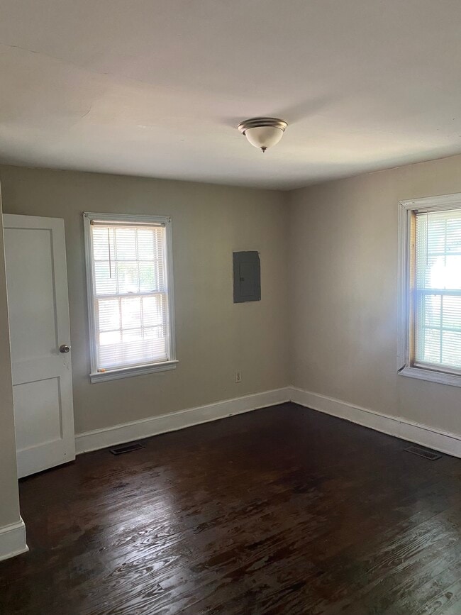 Photo - 712 North St