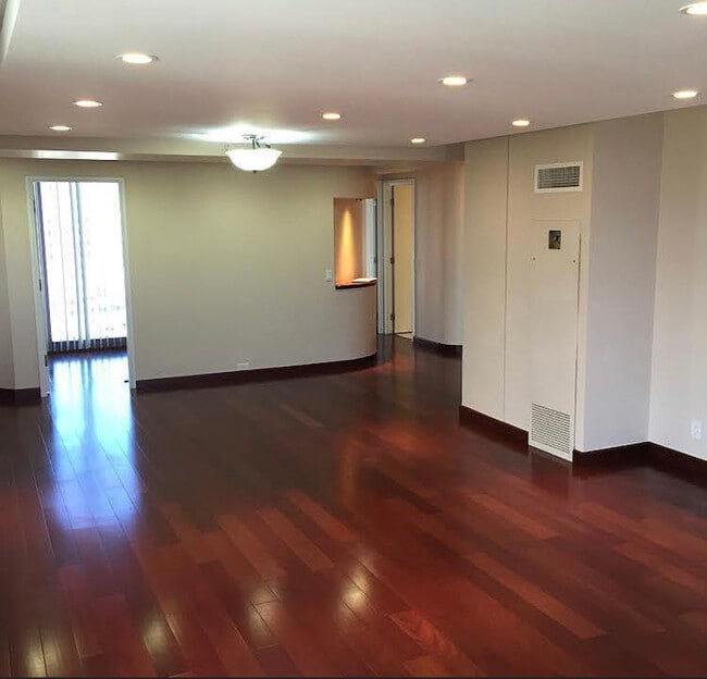 Photo - 425 SOUTH St Unit 1504