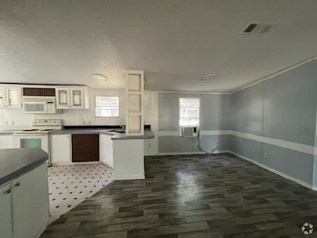 Building Photo - 104 Nathey Ave Rental
