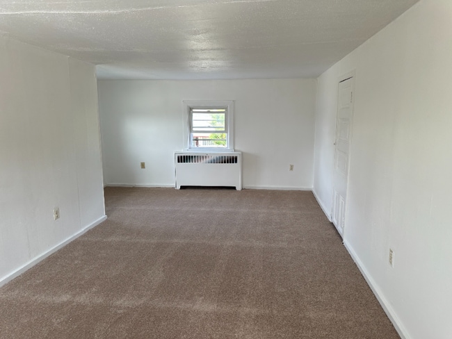 Building Photo - 101 Main St Unit 3 Rental