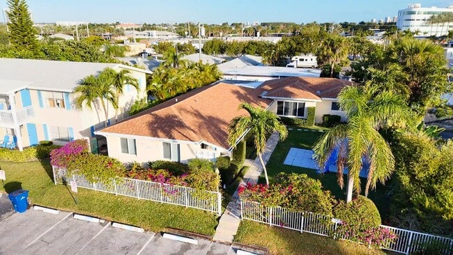 Building Photo - 1258 Beach Rd Unit 6