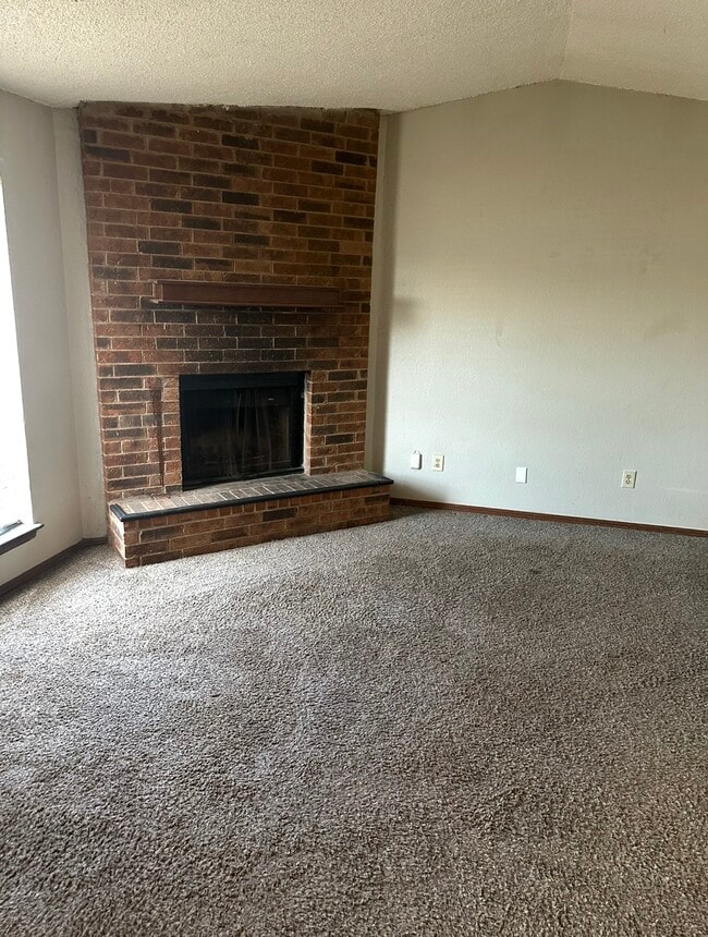 Photo - 1019 Acacia Cir