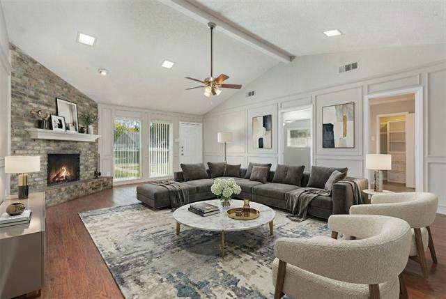 Photo - 310 Candlewood Pl