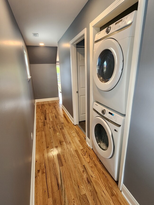 Photo - 5911 S Indiana Ave Unit 3