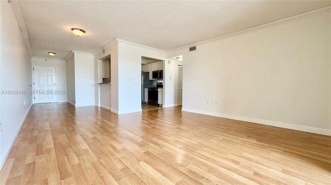 Photo - 900 SW 8th St Unit 1501