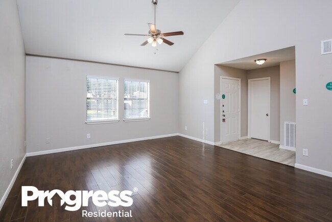Photo - 3725 Whitefern Dr