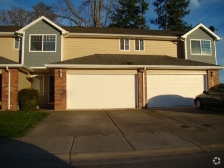 Building Photo - THREE BEDROOM TOWNHOME WITH GARAGE ACROSS ...