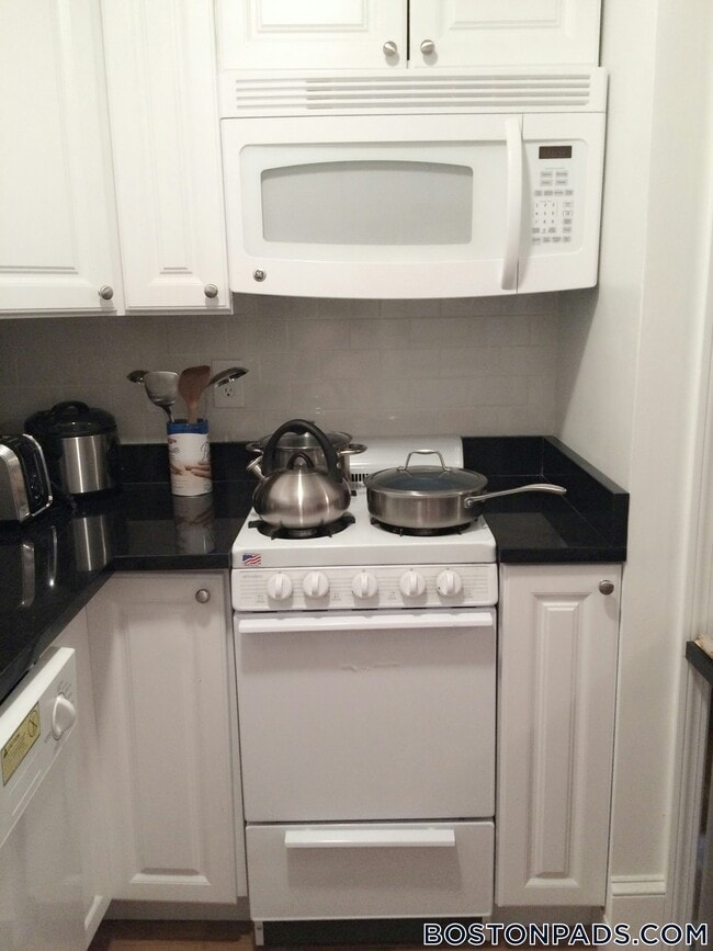 Photo - 64 Hemenway St Unit 23