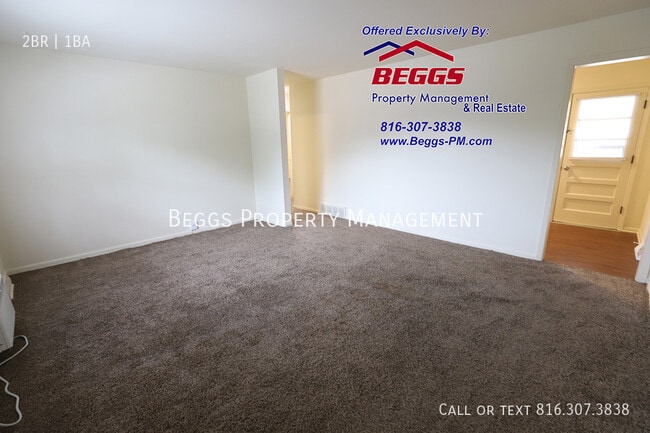 Photo - 205 Bonaire St