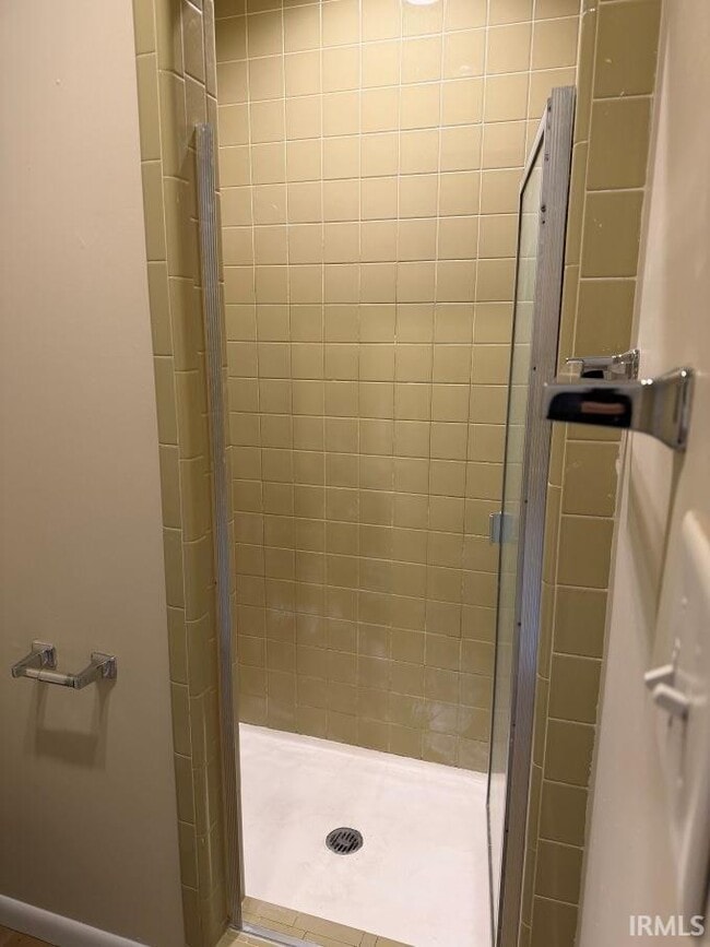 Photo - 223 E Winslow Rd