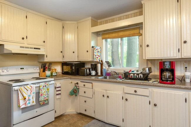Photo - 17 Walker St Unit 2
