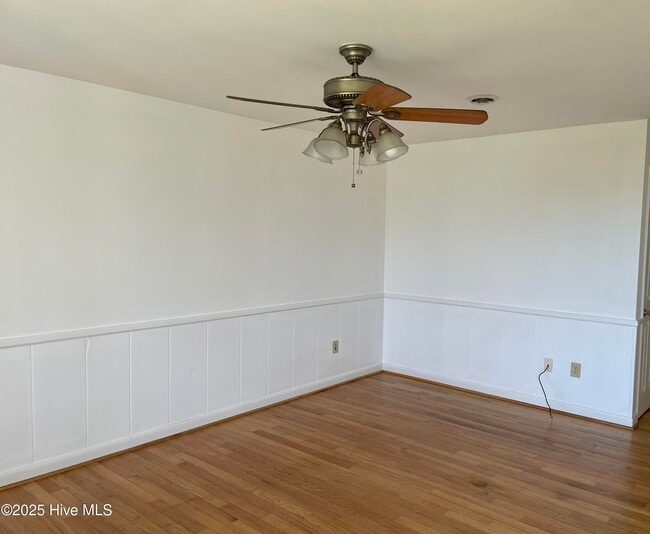 Photo - 133 SE 48th St Unit 3