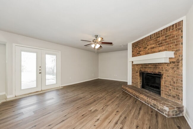 Photo - 5719 Myers Rd