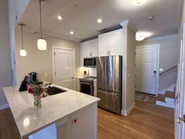 Photo - Fantastic Condo in South End!