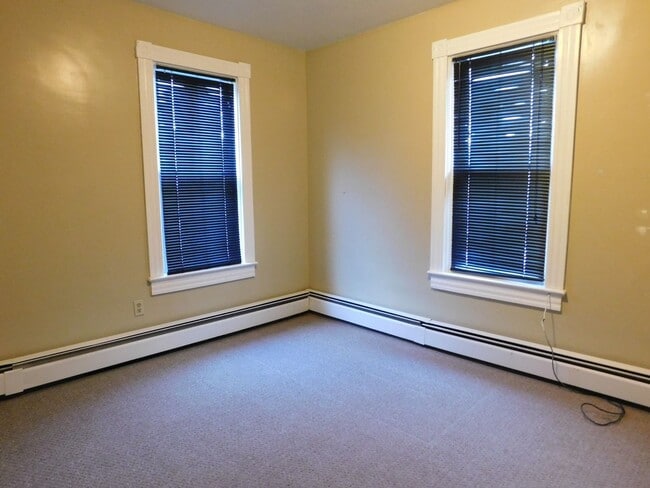 214 Grand Ave Unit 214 Grand Ave