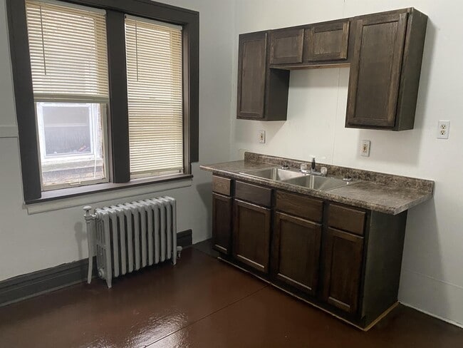Building Photo - 1170 Connecticut St Rental