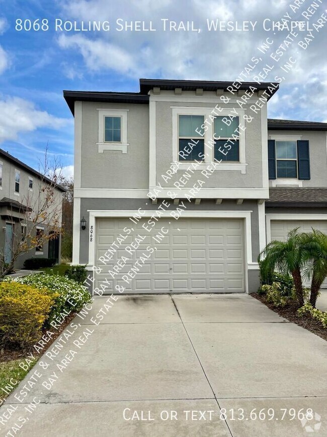 Building Photo - 3 BEDROOM 2 1/2 BATHROOM 2 CAR GARAGE IN E... Rental