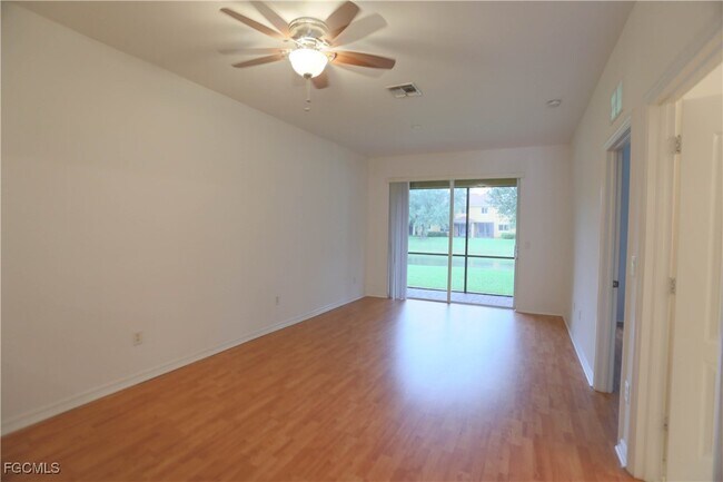 Building Photo - 10221 Olivewood Way Rental