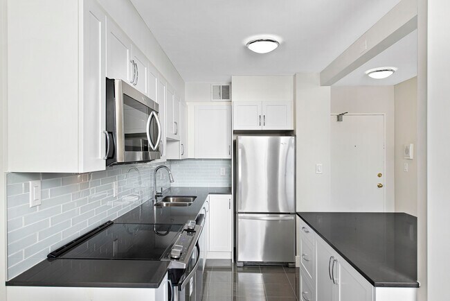 65 Forest Manor Rd