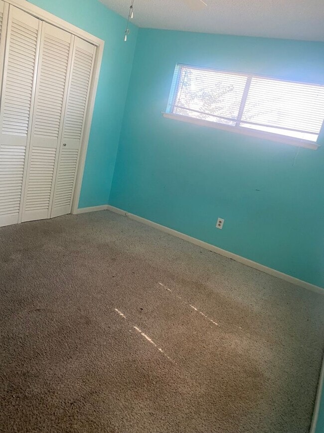 Photo - Perfect 3 bedroom 2 bathroom house located...