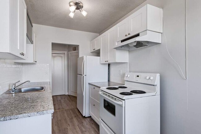 Photo - Lockhart Manor