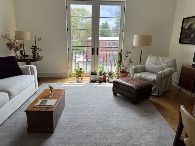 Photo - 34 Bridge St Unit 200