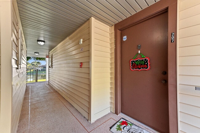 Photo - 15500 Lakes of Delray Blvd Unit 207