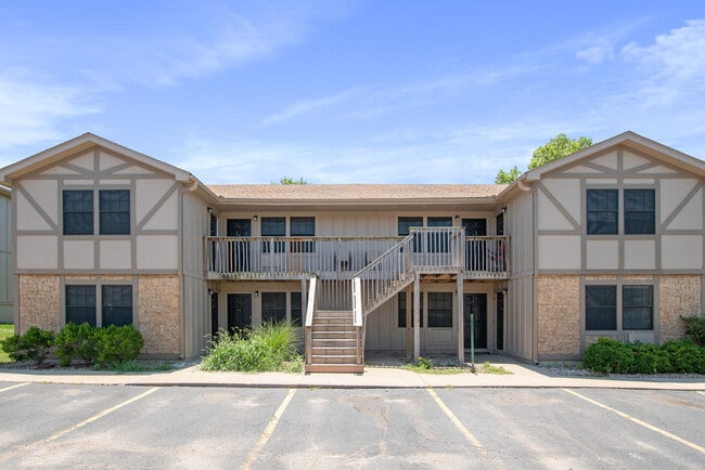 Midland Court Apartments