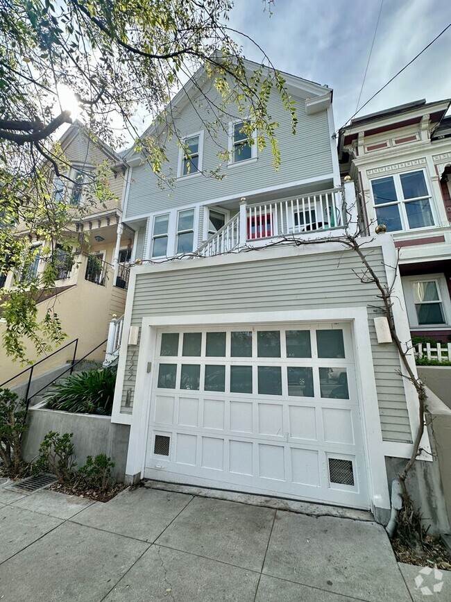 Building Photo - Beautiful and Sunny Noe Valley Home, Neigh...