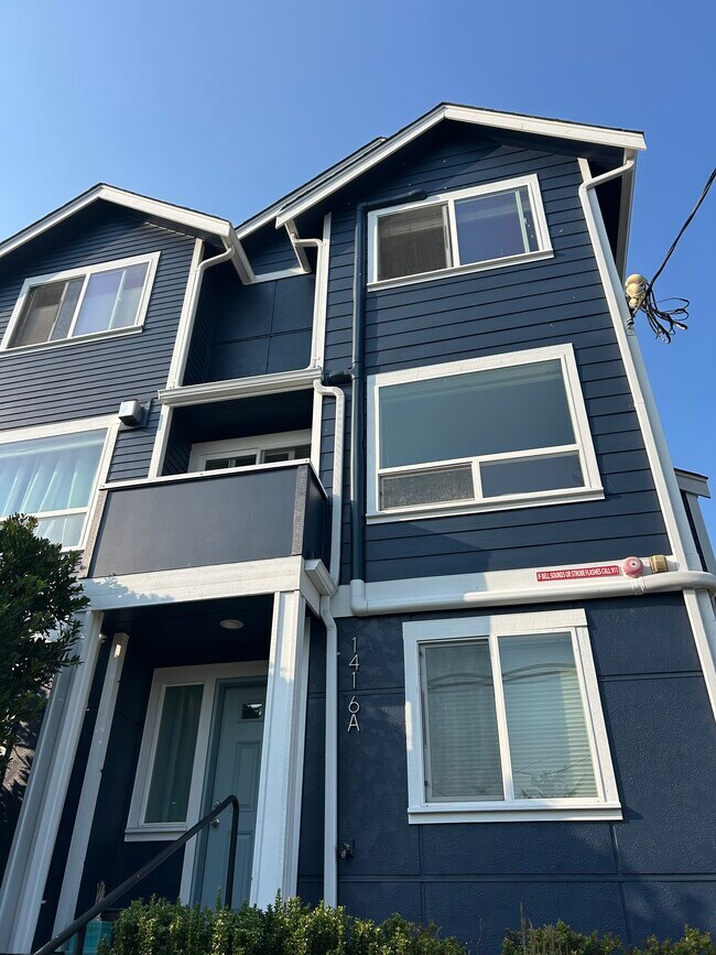 Building Photo - 1416 NW 64th St Unit A Rental