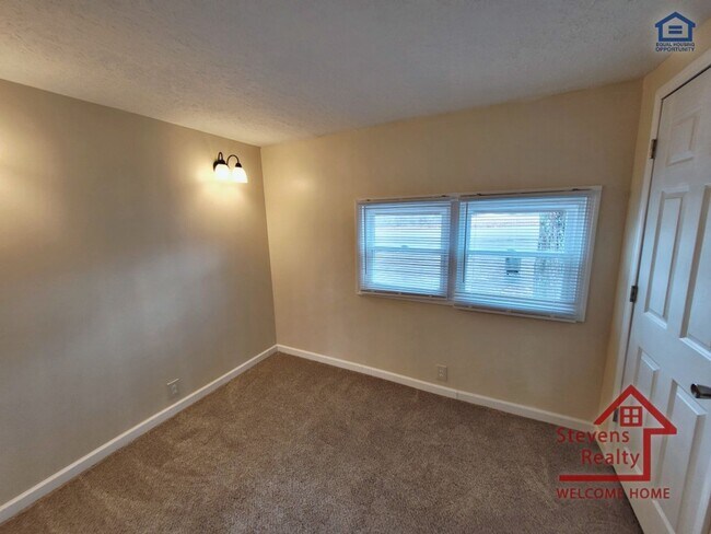 Photo - 271 C C Camp Rd