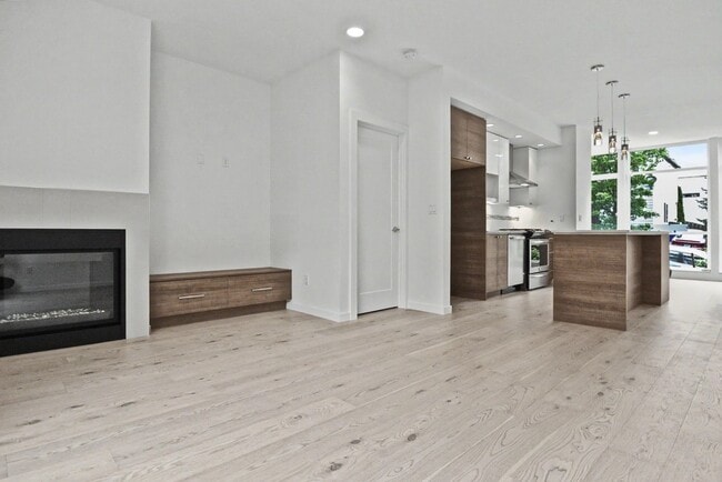 Photo - AVAILABLE AUGUST 14th! Modern Townhome w/ Private Balcony, AC, & Reserved Parking in Central Area