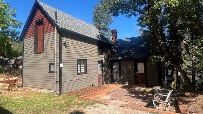 Building Photo - 955 Osage Ave Unit 1