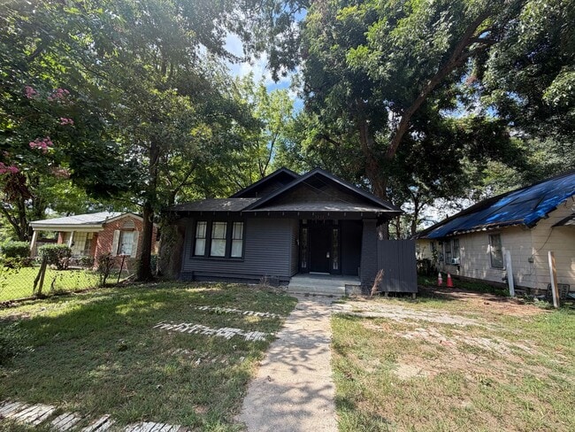Photo - 3232 Coleman Ave