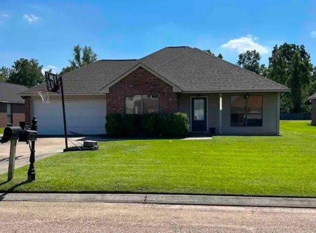 Building Photo - Hawthorne Drive (fully furnished)