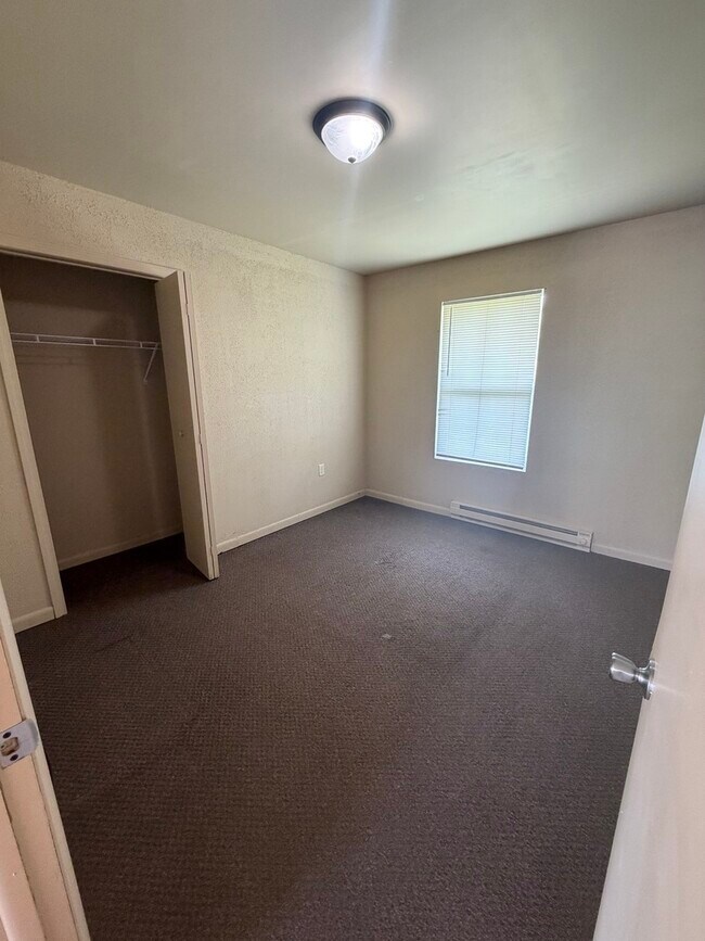 Photo - 25719 W Bridge St