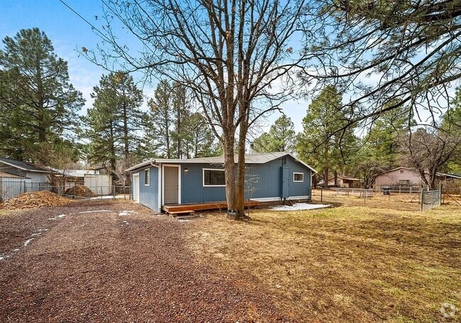 Building Photo - 2221 Curry Ln Rental