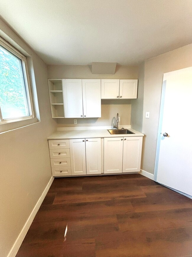 Photo - 721-723 Devine St Unit 3